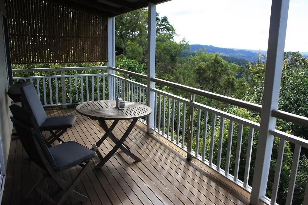 At Sunrise Cottages Montville Bed & Breakfast